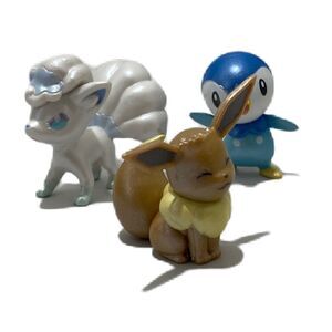 Pokemon Figures Lot Wicked Cool Toys PVC Toys Vulpix Eevee and Piplup
